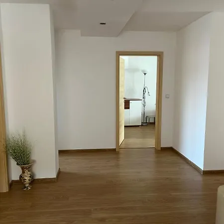 Dom Melissa V Malebnej Obci Banka Piest'any