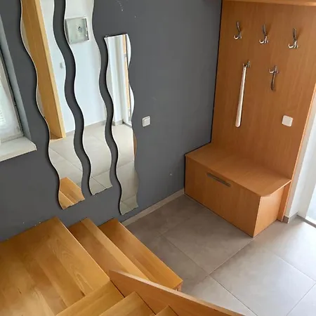 別荘 Dom Melissa V Malebnej Obci Banka ピエシュチャニ