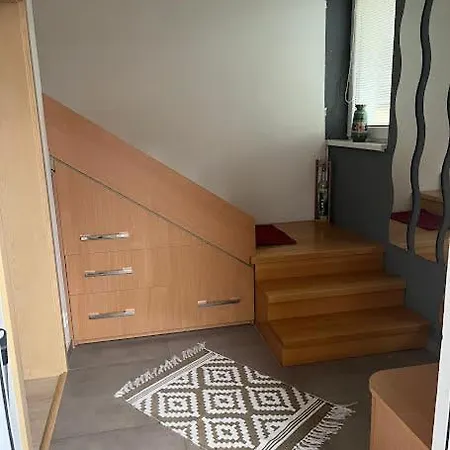 Dom Melissa V Malebnej Obci Banka Ferienhaus